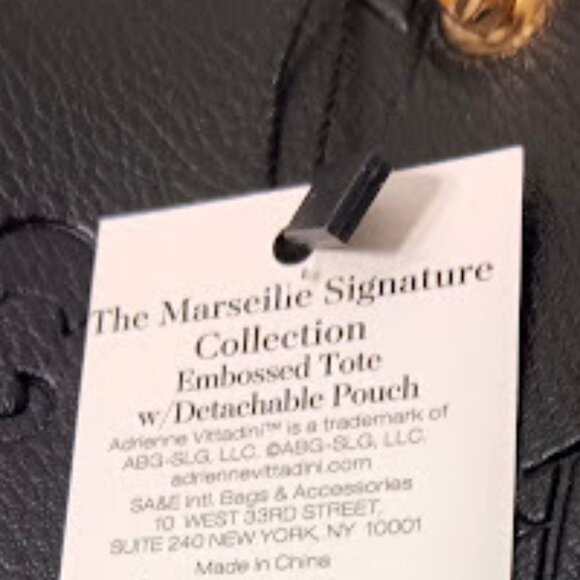 ADRIENNE VITTADINI 2pc Black Signature Fleur-De-Lis/AV Monogram Tote Bag + Pouch - Picture 8 of 12